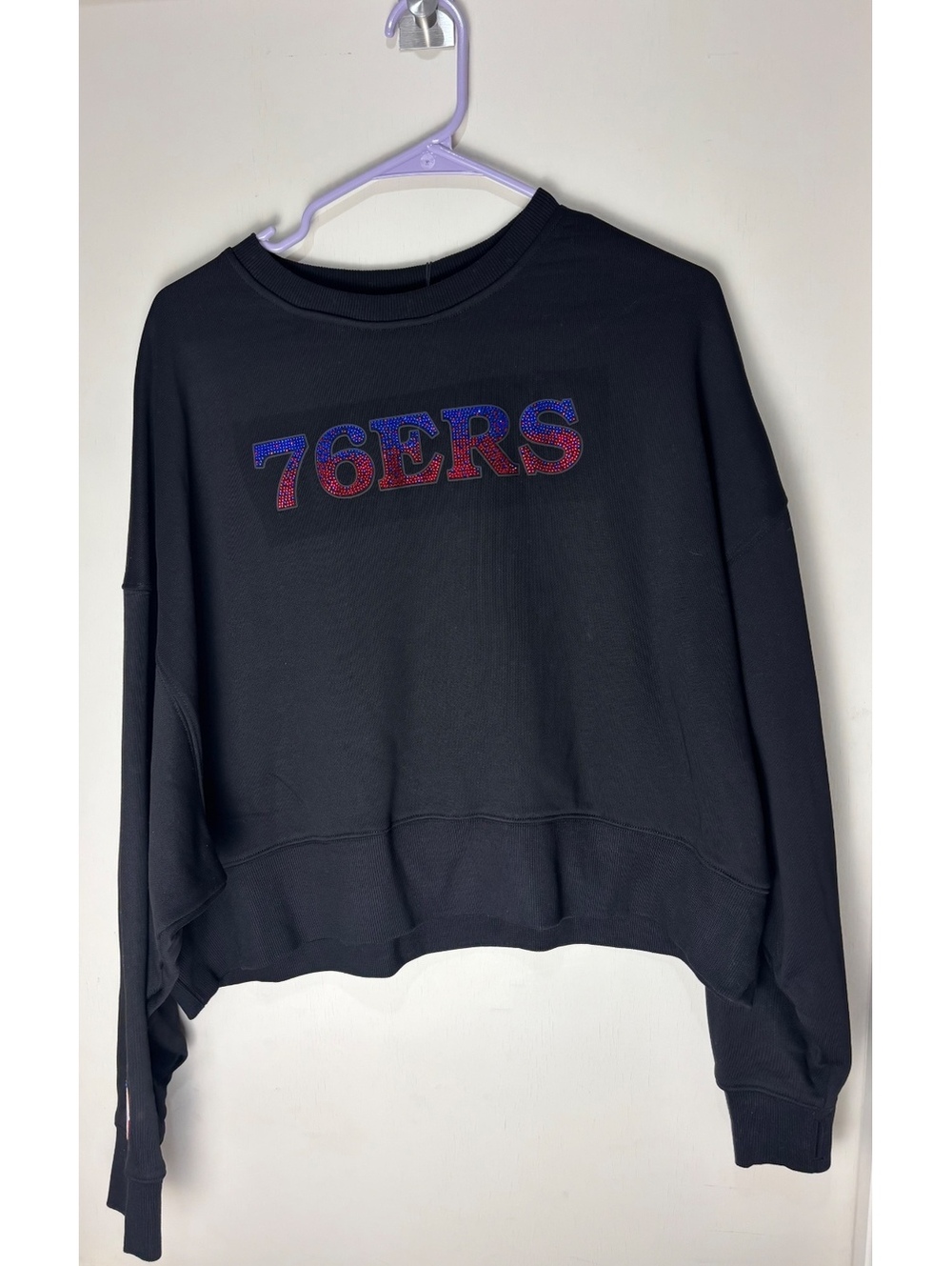 Pro Standard Philadelphia 76ers Womens M Cropped Rhinestone Sweatshirt NWT